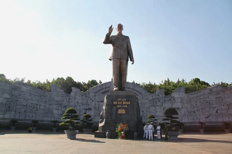 Quảng trường Đại Đoàn Kết - nơi gắn kết cộng đồng và đời sống đô thị